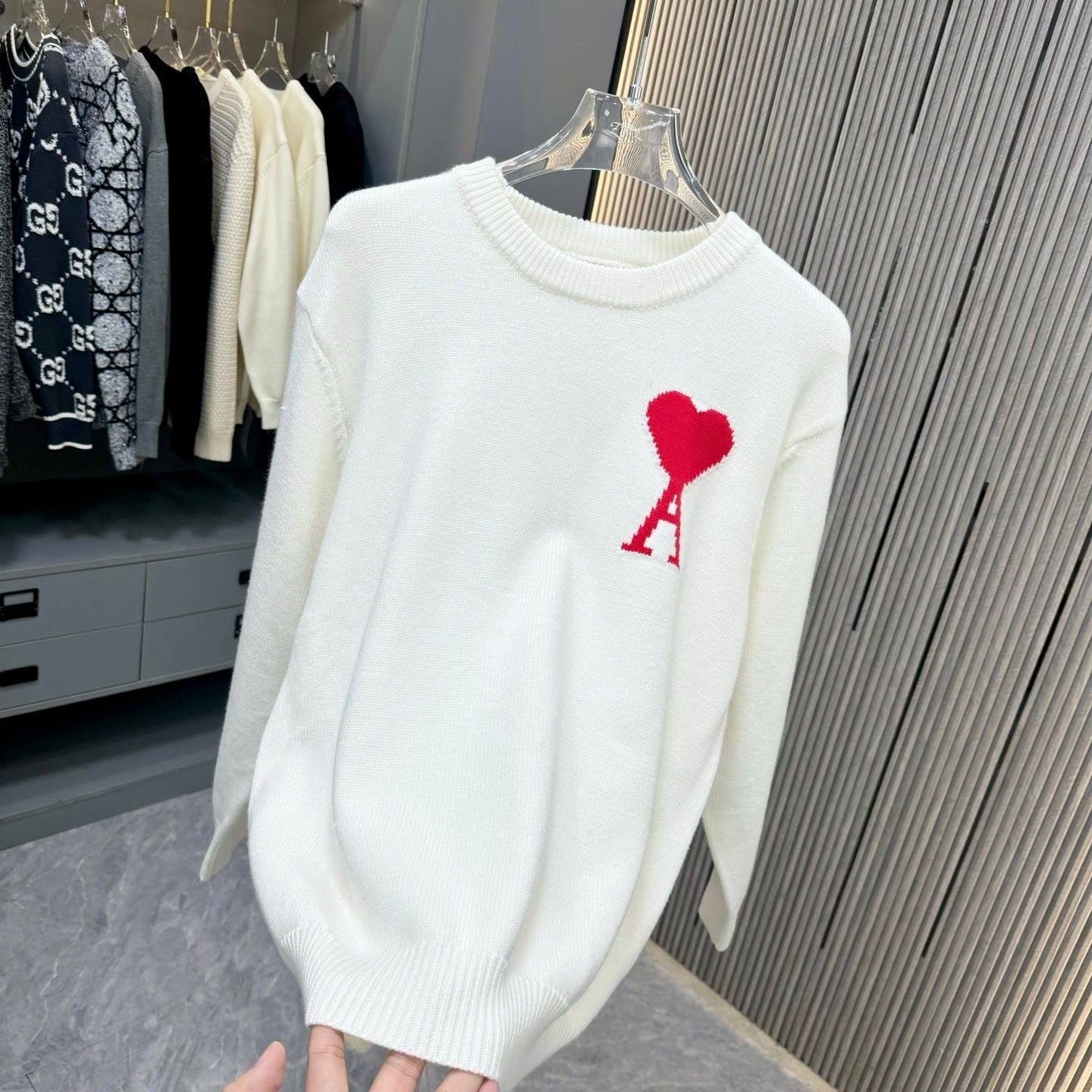Pull Ami De Cœur en laine en blanc